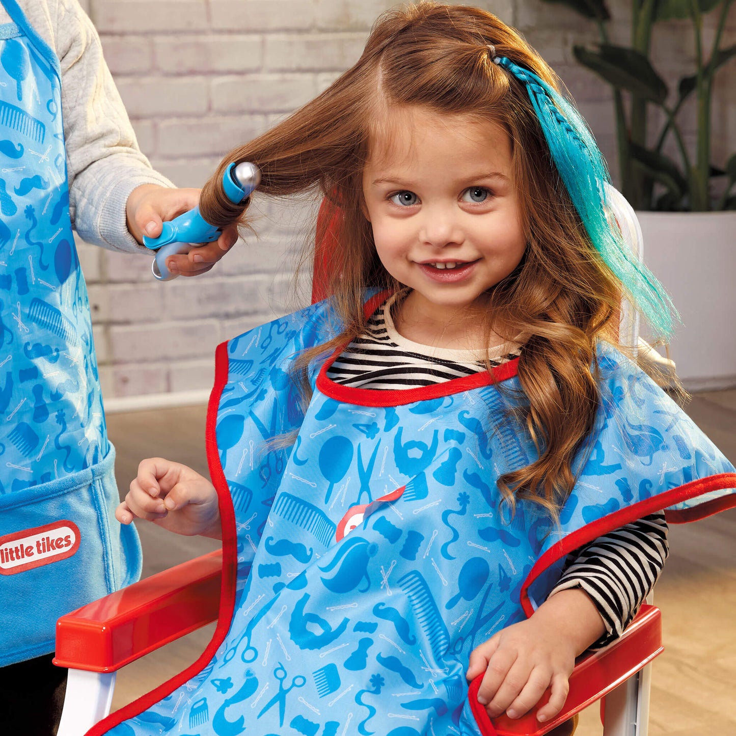 Hair Salon / Little Tikes New