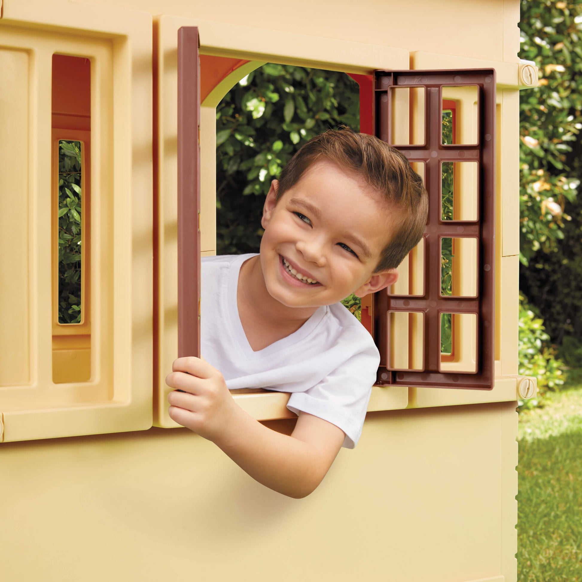 Cape Cottage Playhouse - Tan / Little Tikes Quality