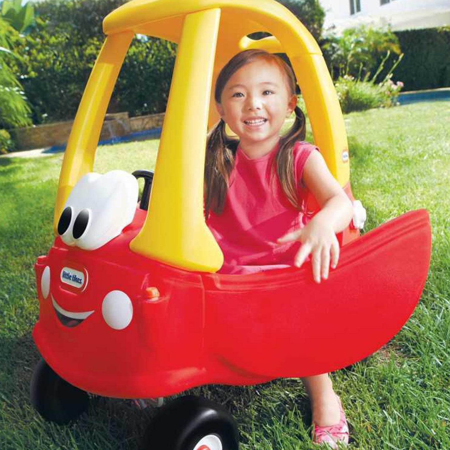 Cozy Coupe 30th Anniversary Edition / Little Tikes Trending