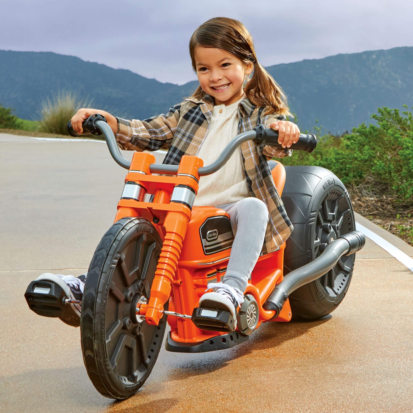 Street Burner™ Pedal Motorcycle for Kids / Little Tikes Premium