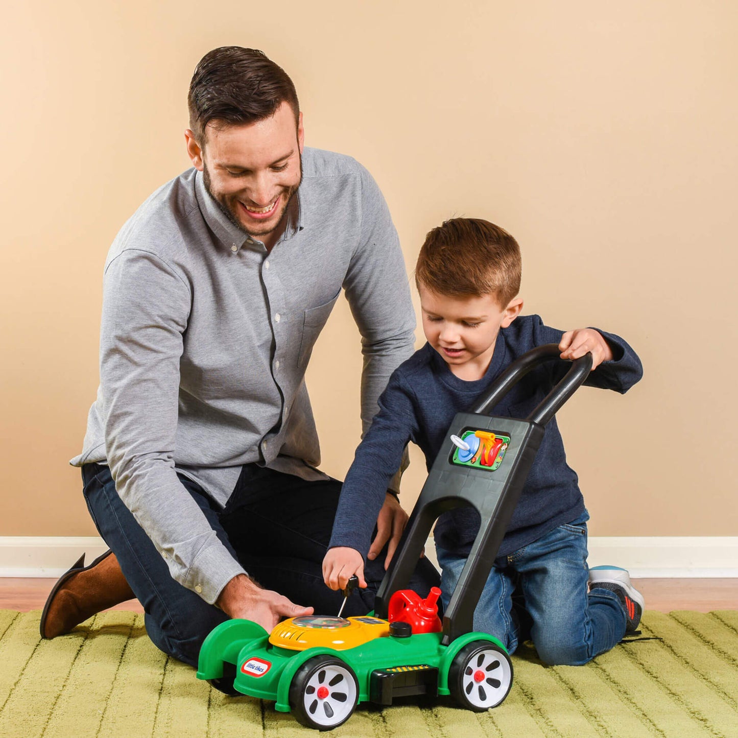 Gas 'n Go Mower™ / Little Tikes Trusted