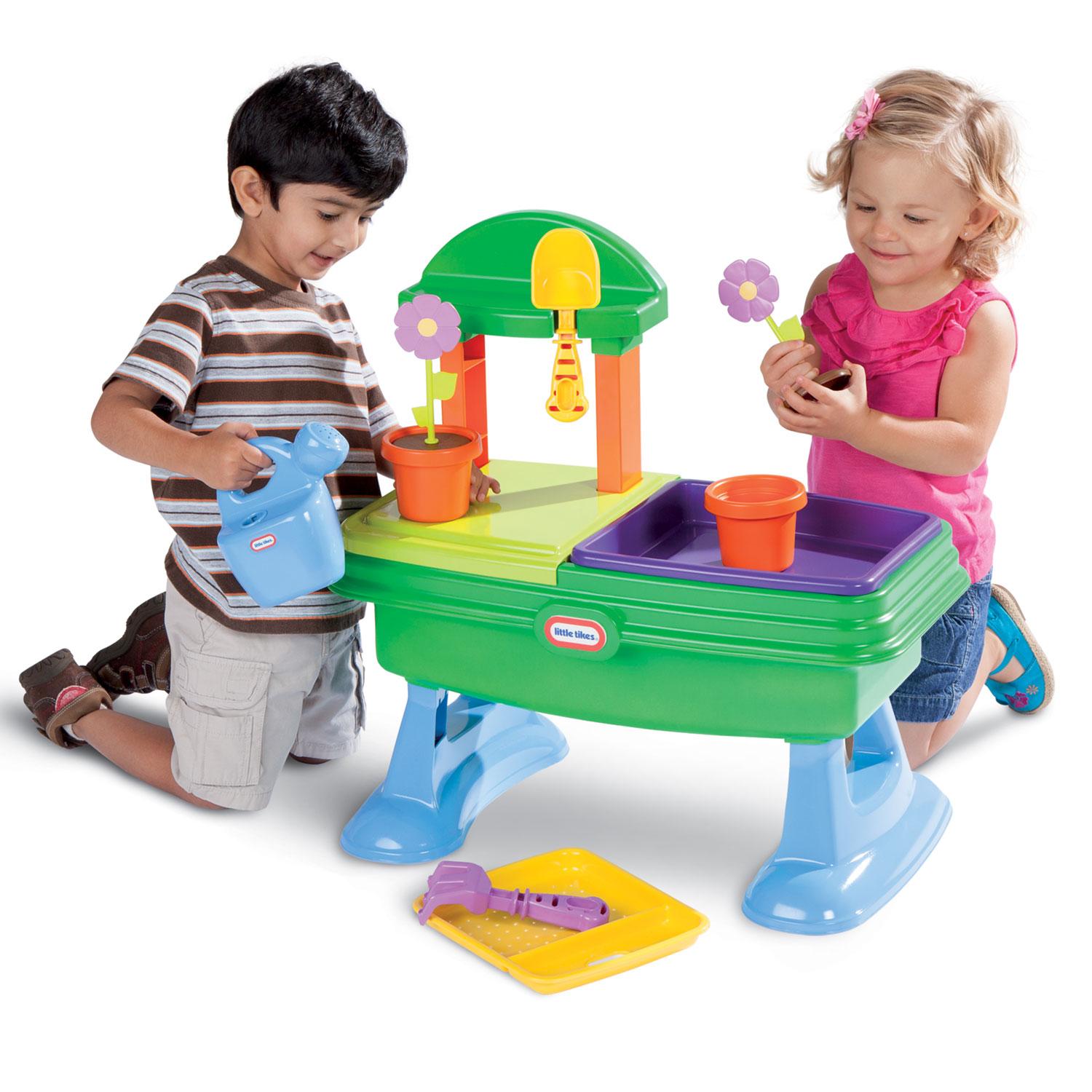 Garden Table / Little Tikes Latest