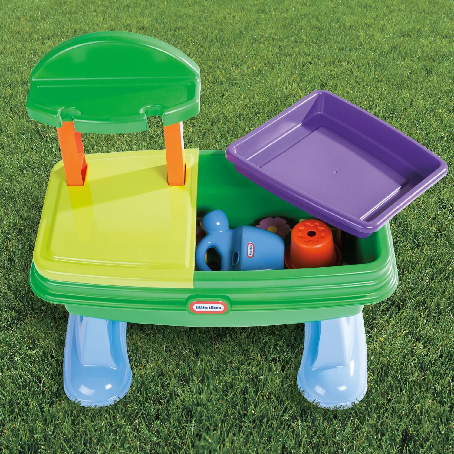 Garden Table / Little Tikes Latest