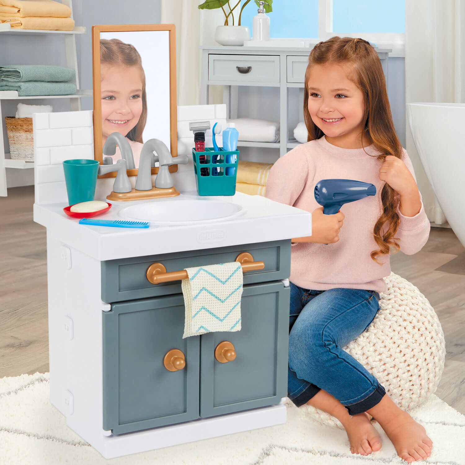 First Bathroom Sink / Little Tikes Premium