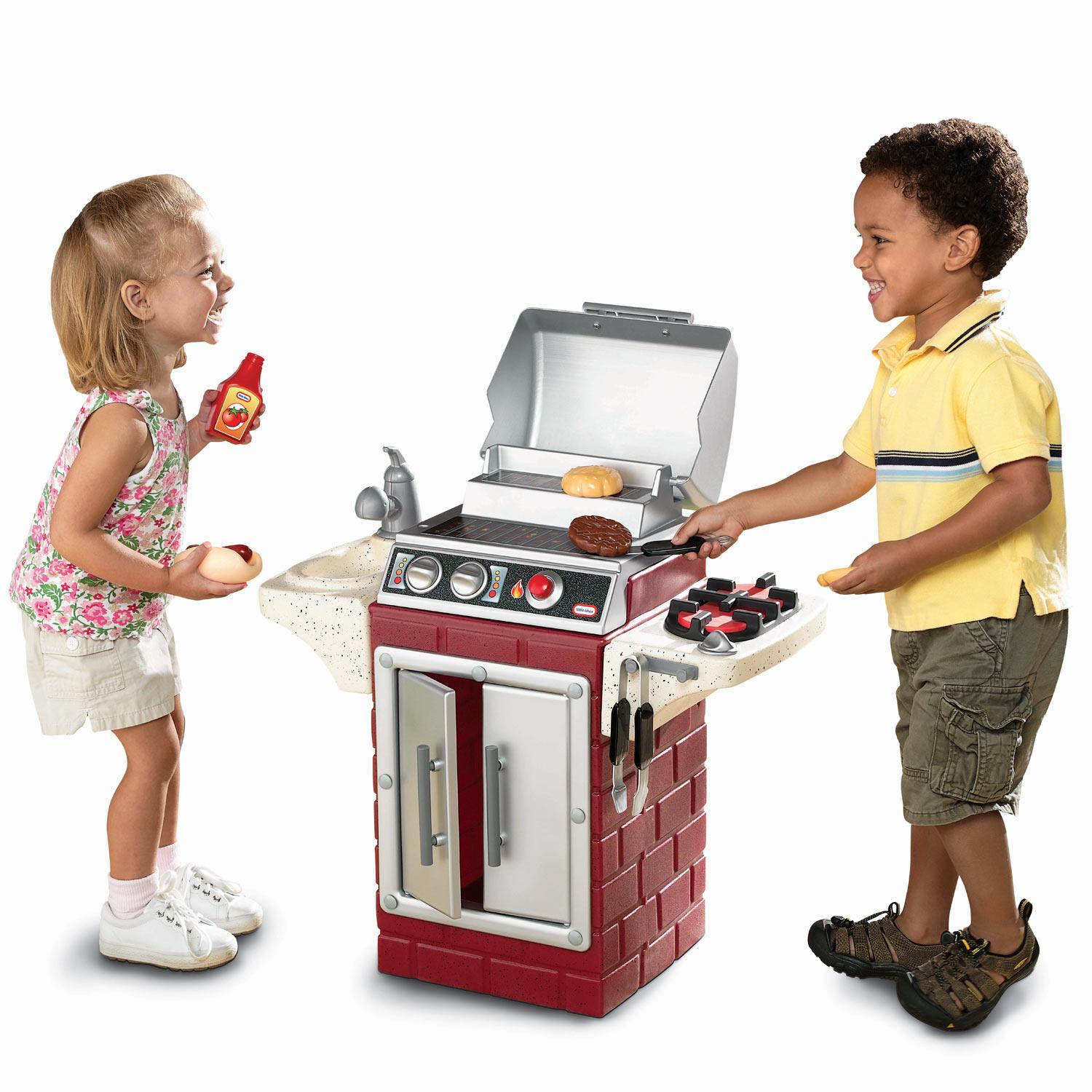 Backyard Barbecue Get Out 'n' Grill Toy / Little Tikes Latest