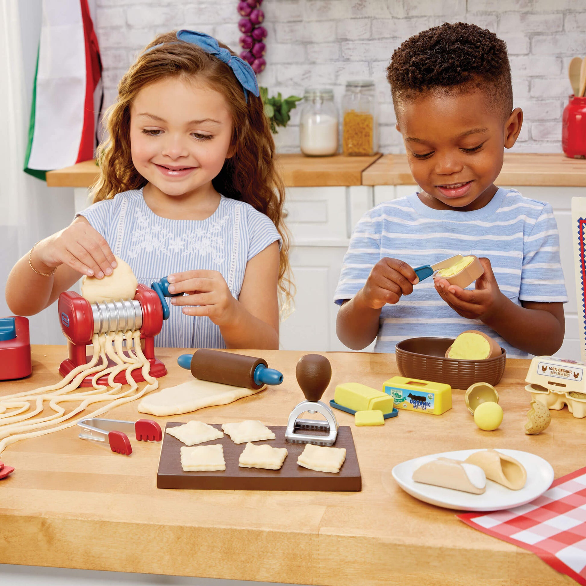Creative Chefs™ Italian Restaurant Kit / Little Tikes Quality