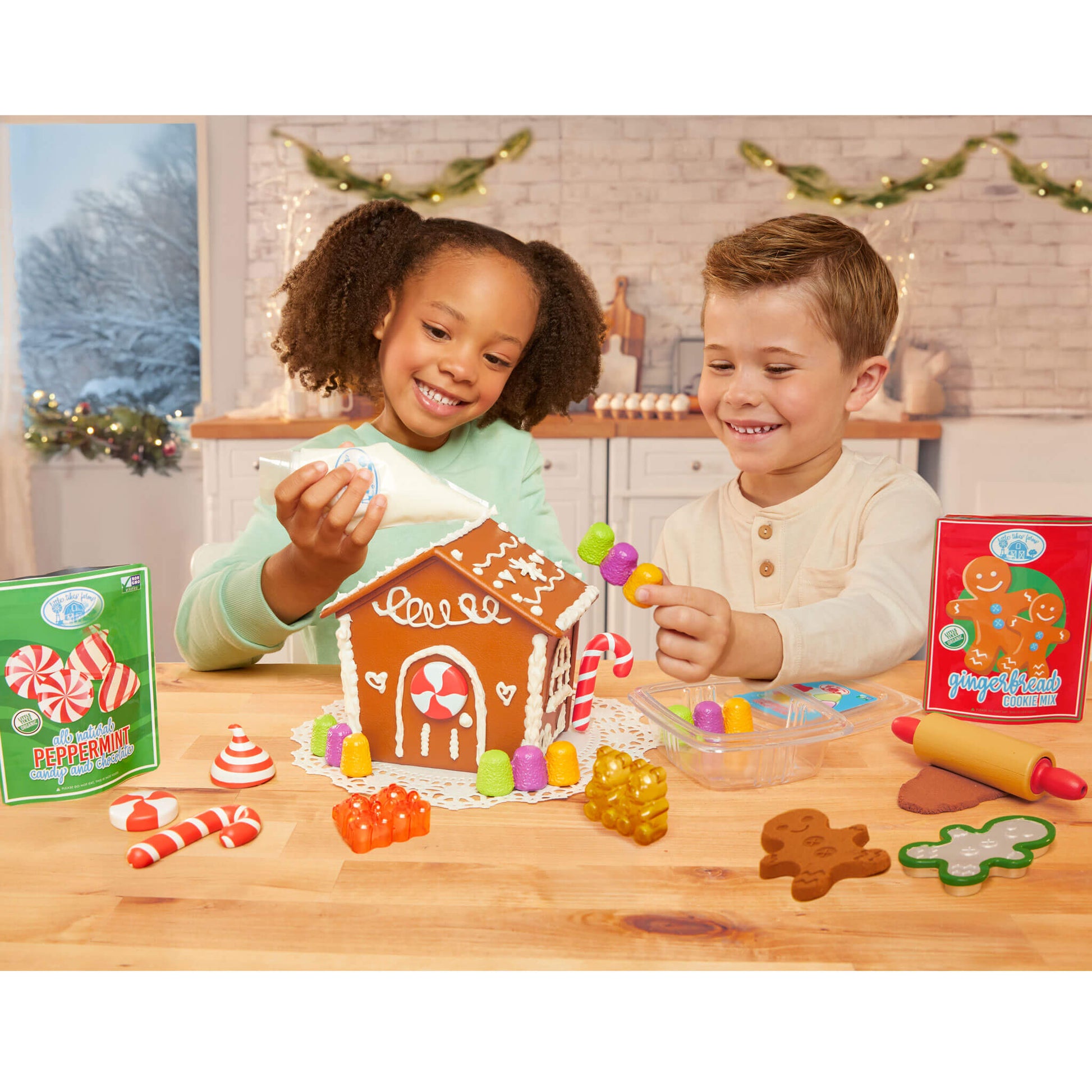 Creative Chefs™ Gingerbread House Kit - Play Food Set / Little Tikes Everyday