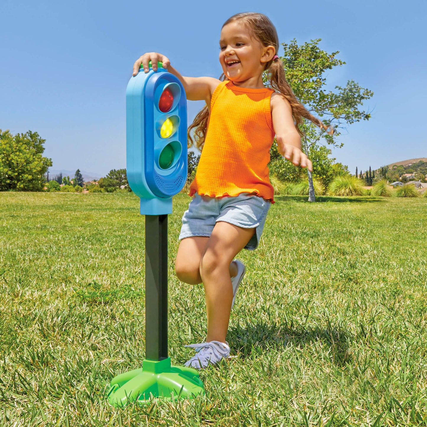 Red Light Green Light Game / Little Tikes Trending
