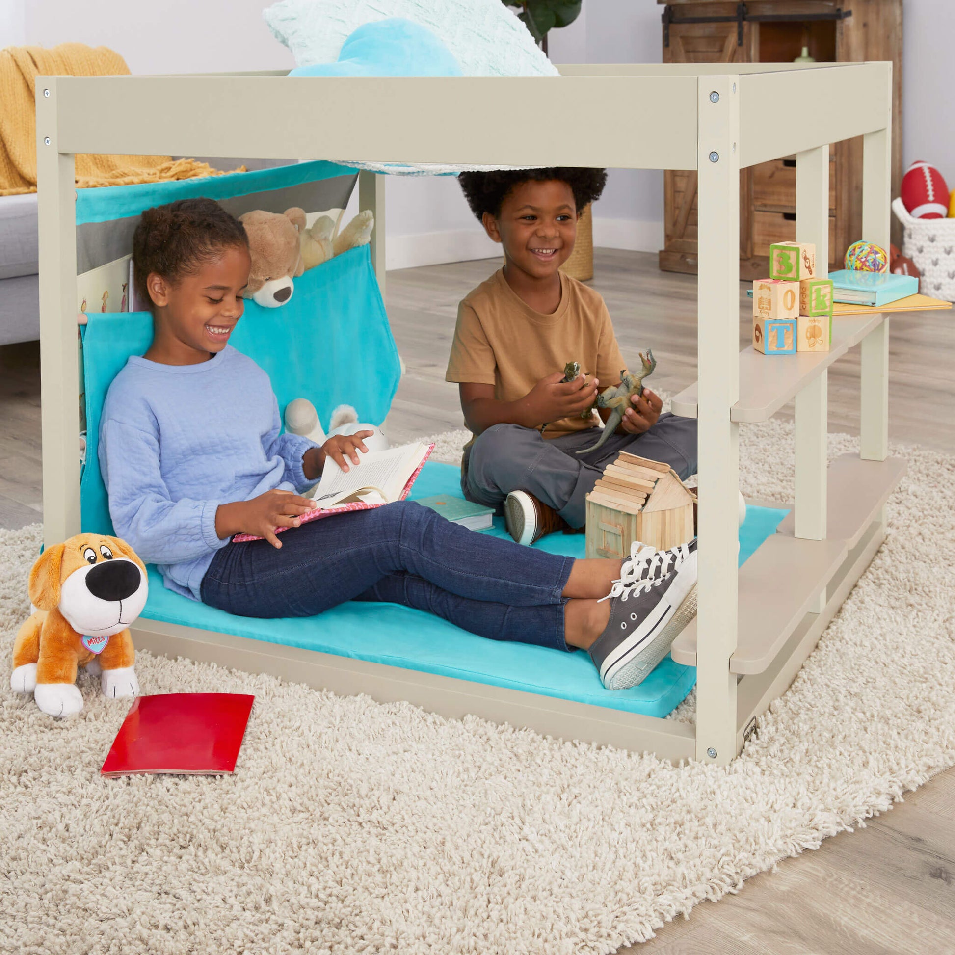 Read & Dream Nap Nook / Little Tikes Everyday
