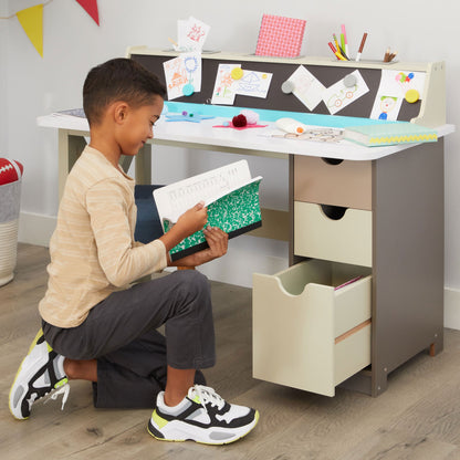 2-in-1 Chalkboard Desk / Little Tikes Trending