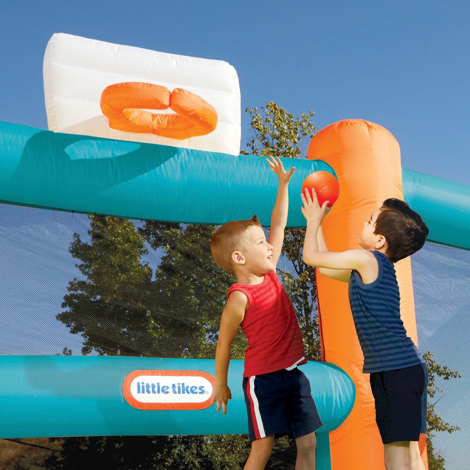 Huge Backyard Soccer & Basketball Court / Little Tikes Exclusive