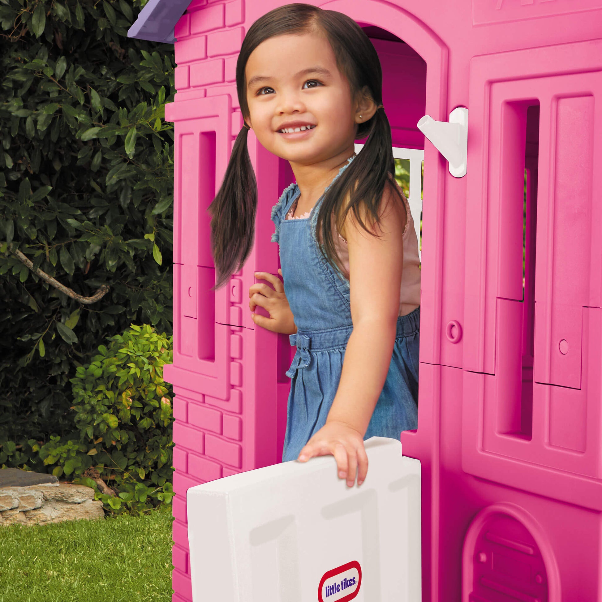 Cape Cottage Playhouse - Pink / Little Tikes Essential