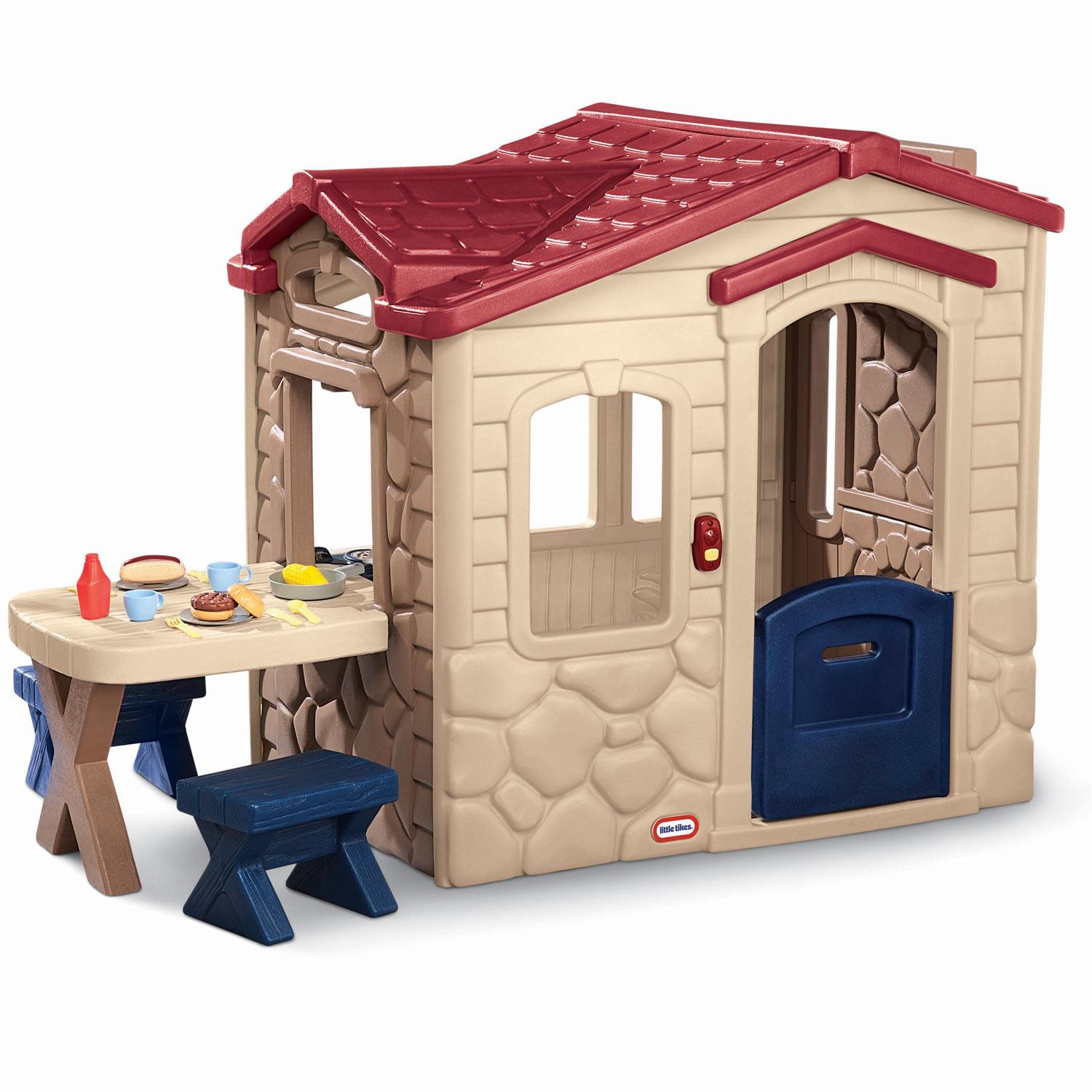 Picnic on the Patio Playhouse / Little Tikes Great Value