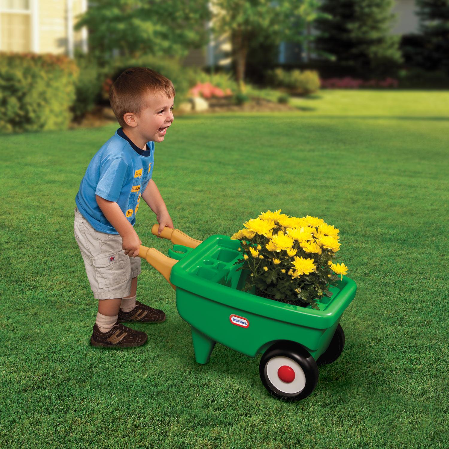 2-in-1 Garden Cart & Wheelbarrow Toy / Little Tikes Exclusive