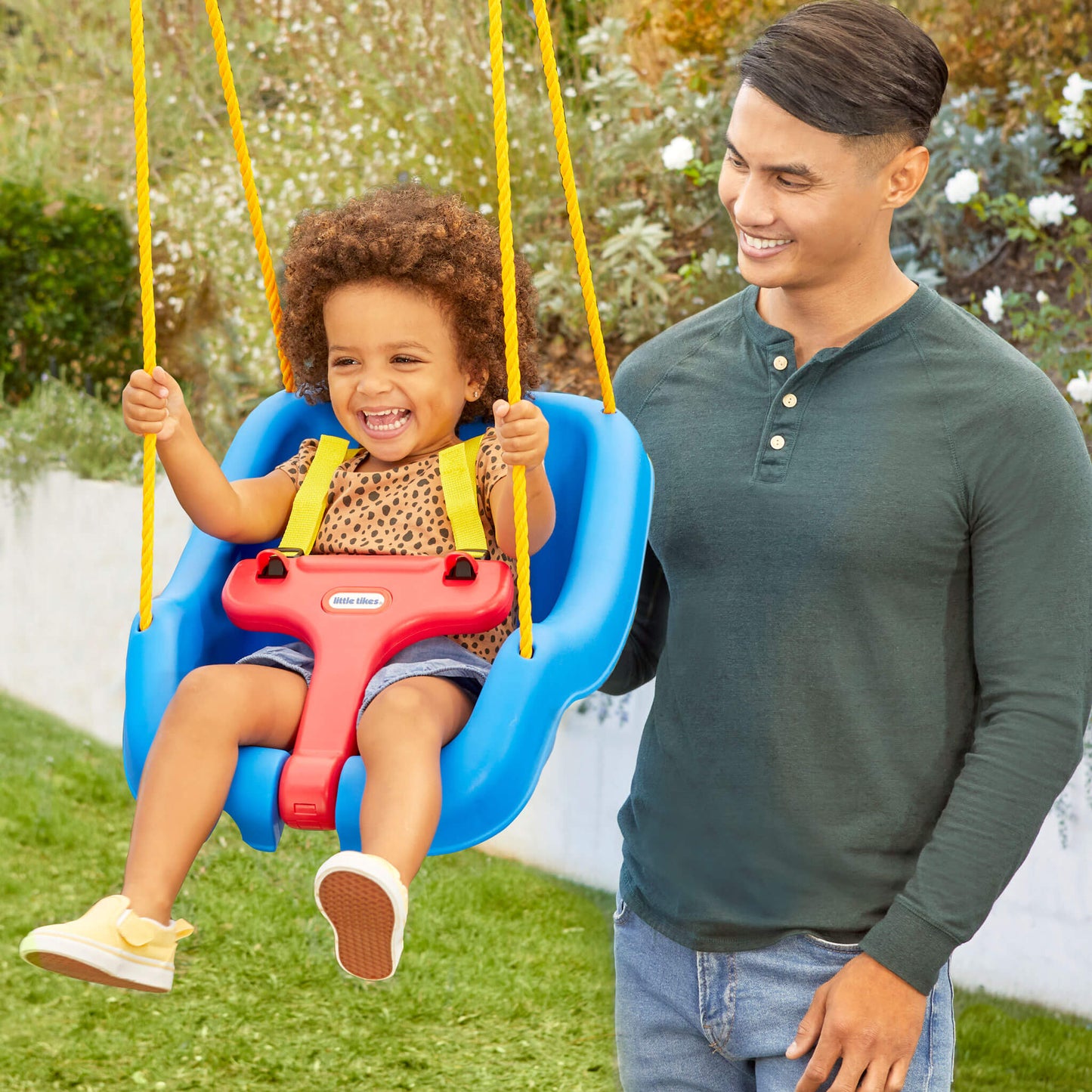 Snug 'n Secure Swing / Little Tikes Featured