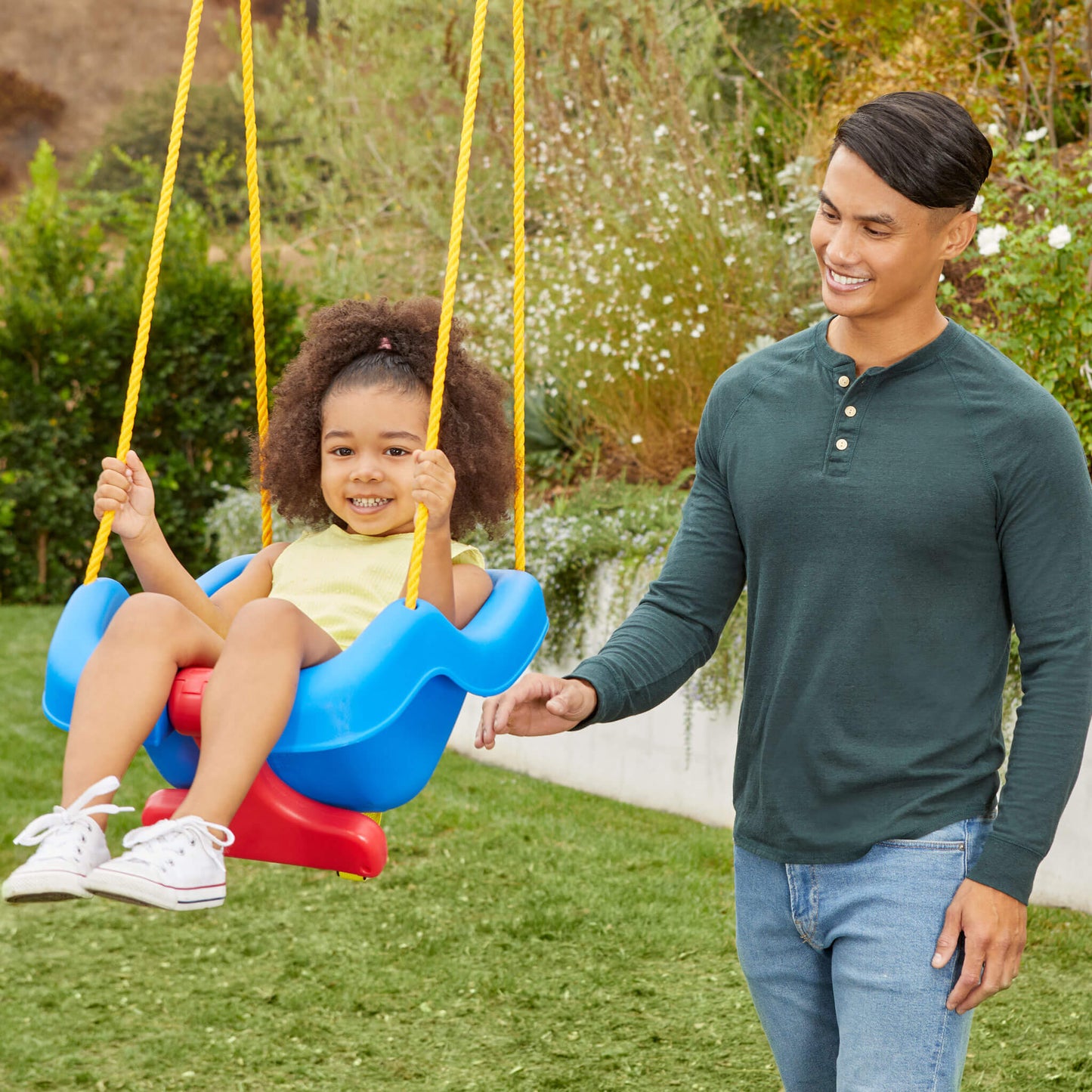 Snug 'n Secure Swing / Little Tikes Featured