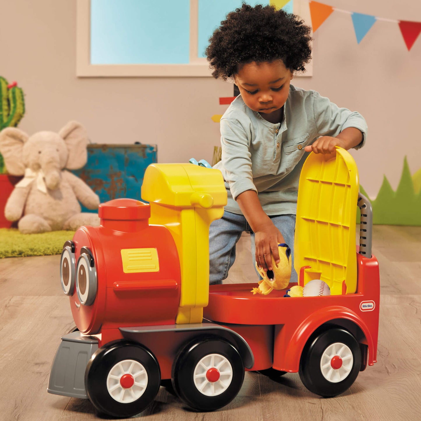 Cozy Train Scoot / Little Tikes Popular