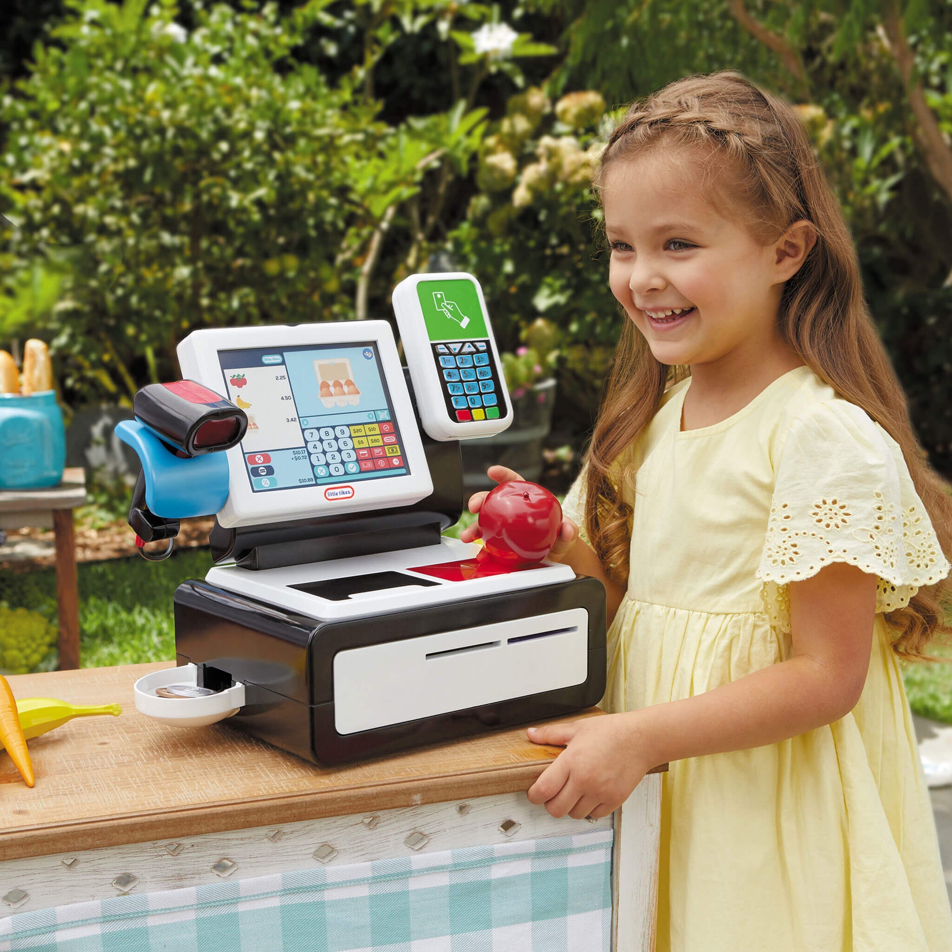 First Self-Checkout Stand / Little Tikes Featured