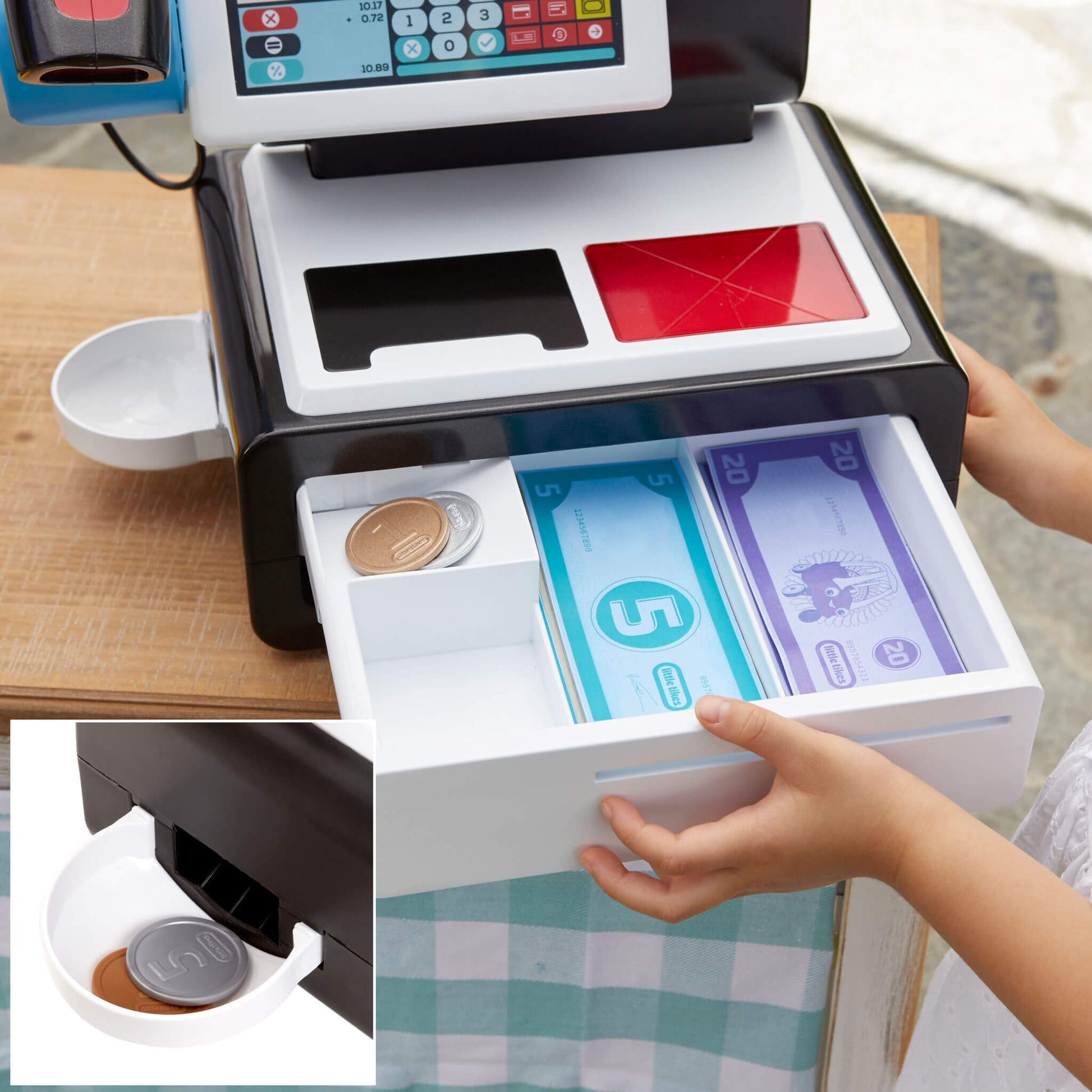 First Self-Checkout Stand / Little Tikes Featured