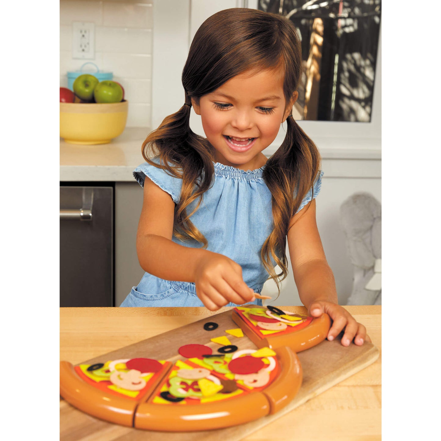 First Food Delivery Set - Pretend Play Kitchen Toy / Little Tikes Trusted