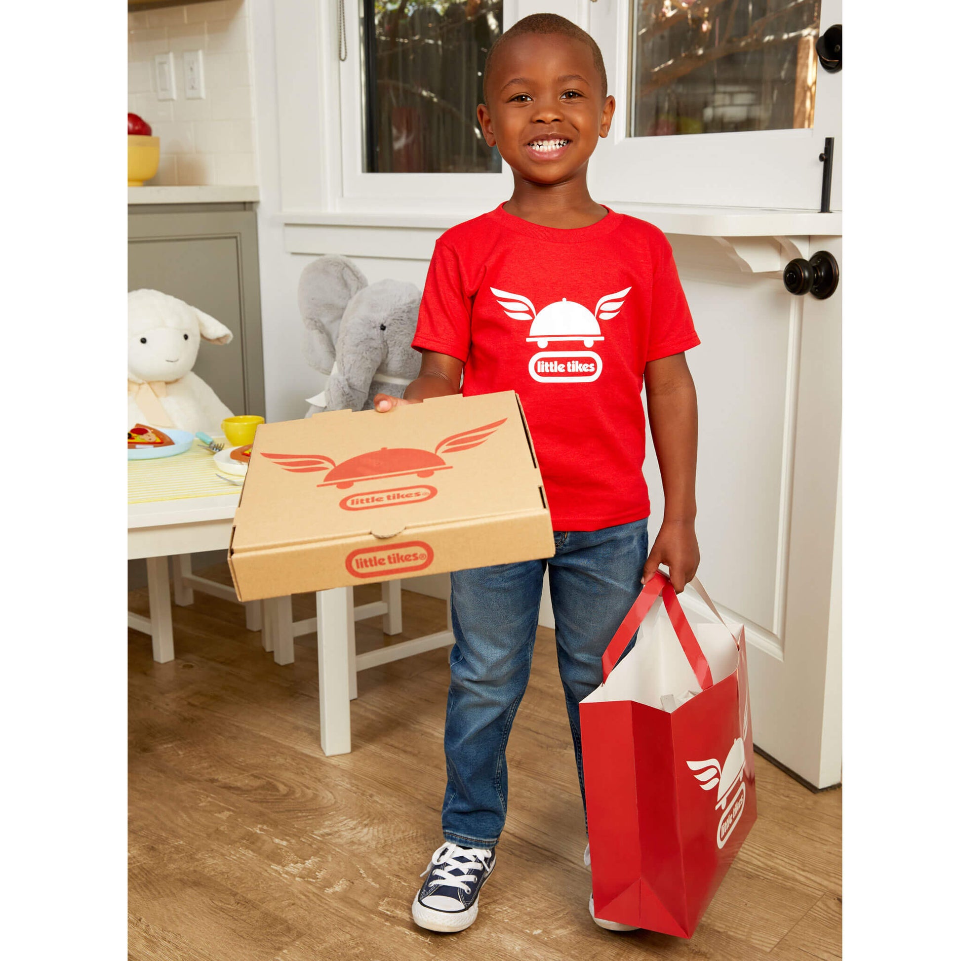 First Food Delivery Set - Pretend Play Kitchen Toy / Little Tikes Trusted