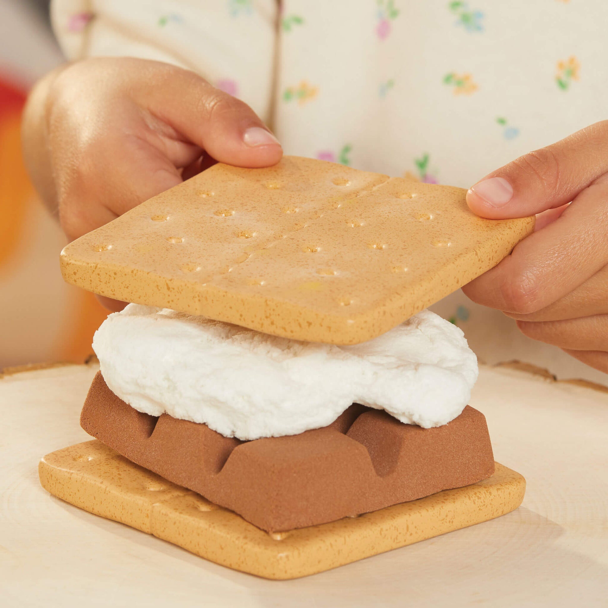 Creative Chefs S'mores Kit - Pretend Play Toy / Little Tikes Signature