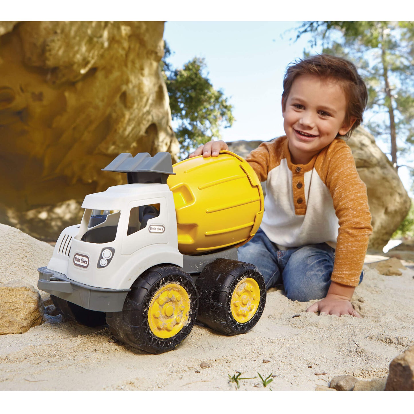 Dirt Diggers™ 2-in-1 Cement Mixer / Little Tikes Trusted