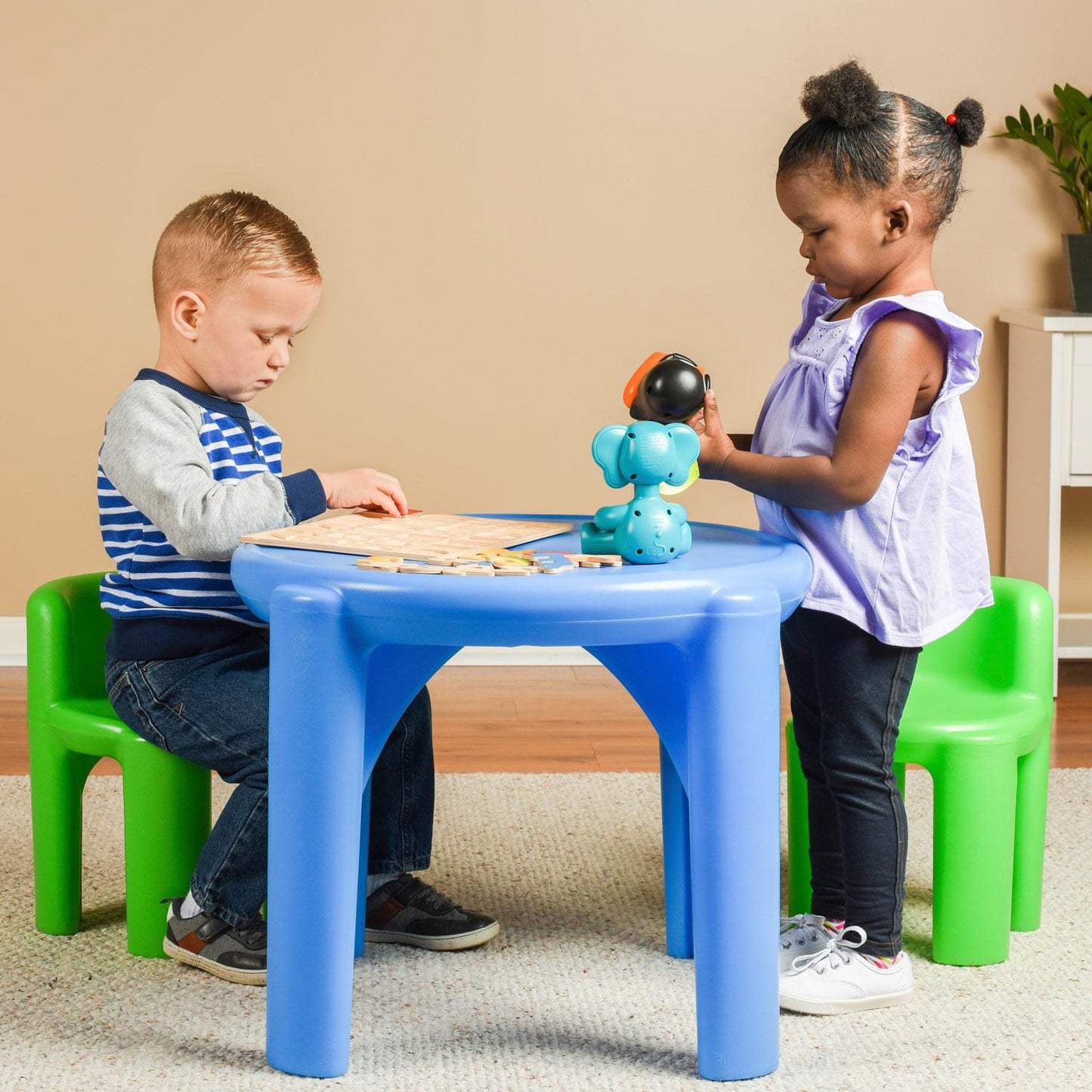 Bold 'n Bright Table & Chairs / Little Tikes Great Value